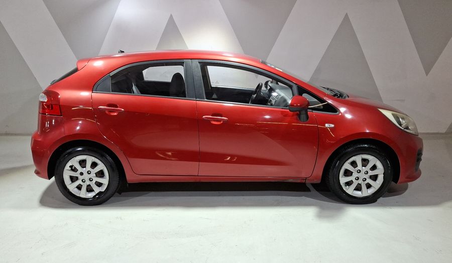 Kia Rio 1.6 LX MT Hatchback 2016