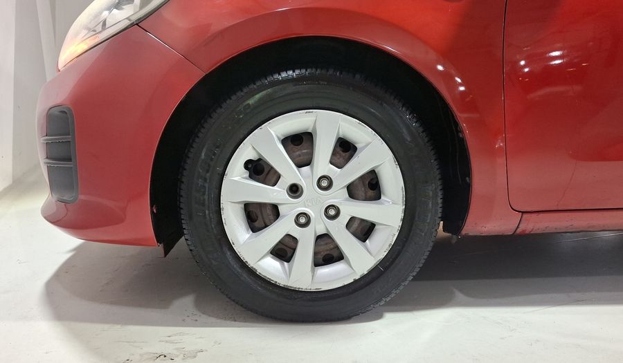 Kia Rio 1.6 LX MT Hatchback 2016