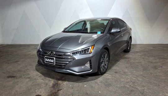 Hyundai • Elantra