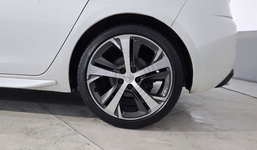 Peugeot 308 1.6 GT MT Hatchback 2016