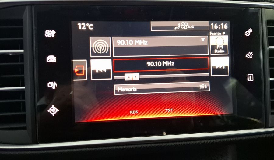 Peugeot 308 1.6 GT MT Hatchback 2016