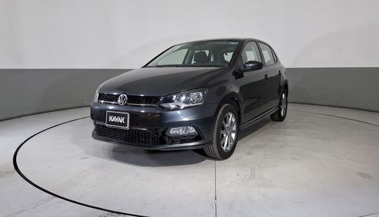 Volkswagen • Polo