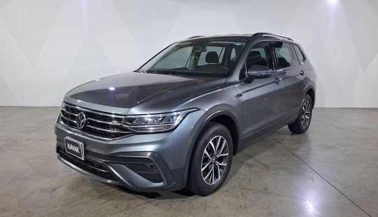 Volkswagen • Tiguan