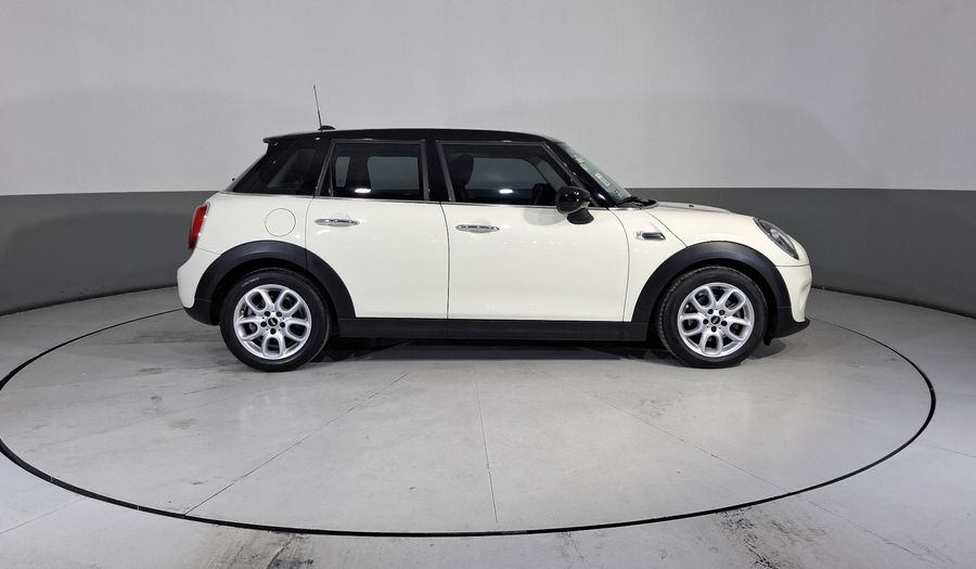 Mini Cooper 1.5 COOPER CHILI DCT Hatchback 2021