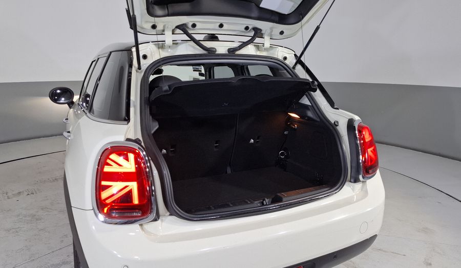 Mini Cooper 1.5 COOPER CHILI DCT Hatchback 2021