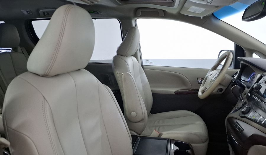 Toyota Sienna 3.5 XLE PIEL AT Minivan 2014