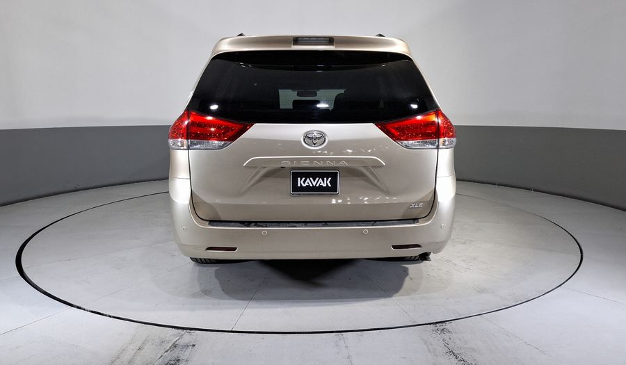 Toyota Sienna 3.5 XLE PIEL AT Minivan 2014