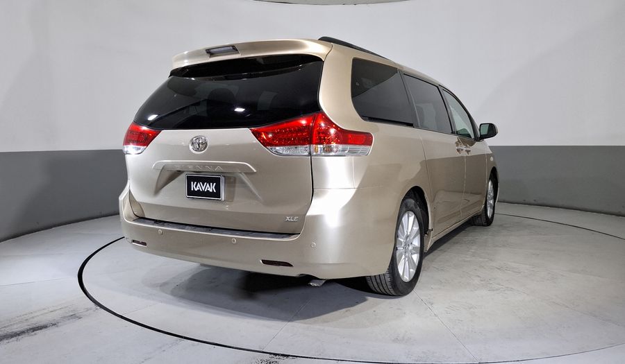 Toyota Sienna 3.5 XLE PIEL AT Minivan 2014