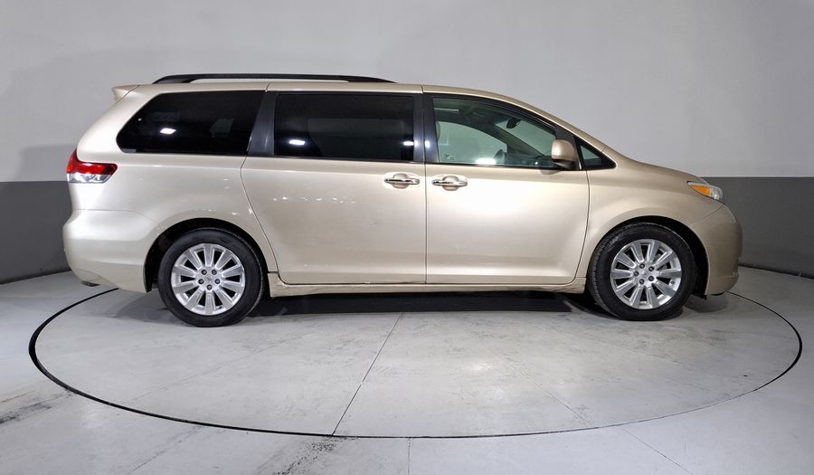 Toyota Sienna 3.5 XLE PIEL AT Minivan 2014
