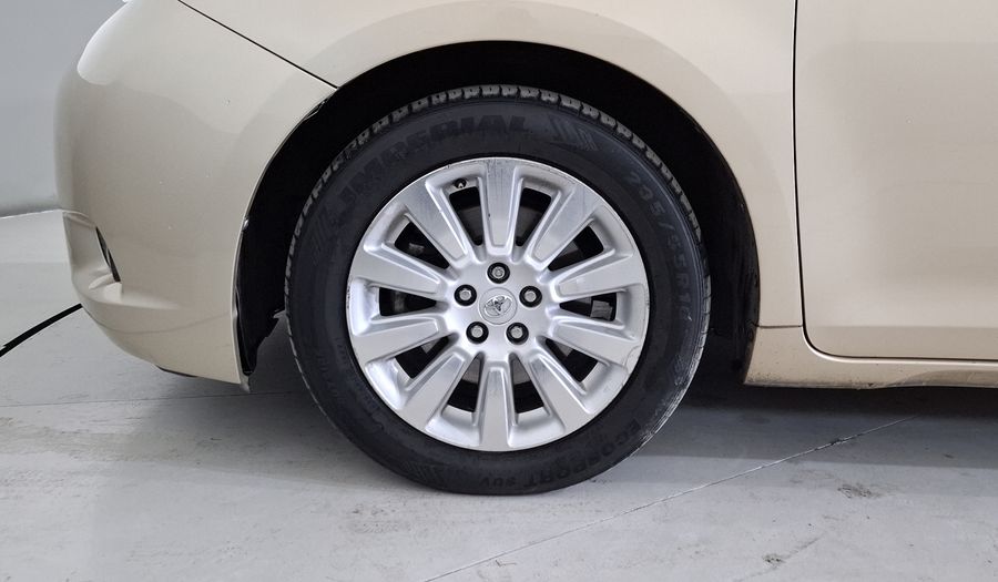 Toyota Sienna 3.5 XLE PIEL AT Minivan 2014