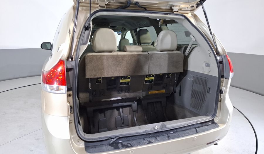 Toyota Sienna 3.5 XLE PIEL AT Minivan 2014