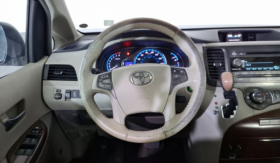 Toyota Sienna 3.5 XLE PIEL AT Minivan 2014