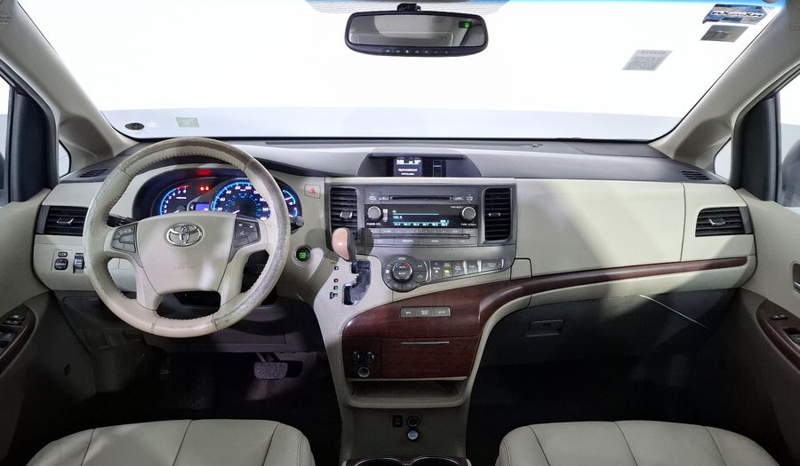 Toyota Sienna 3.5 XLE PIEL AT Minivan 2014