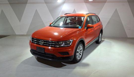 Volkswagen • Tiguan
