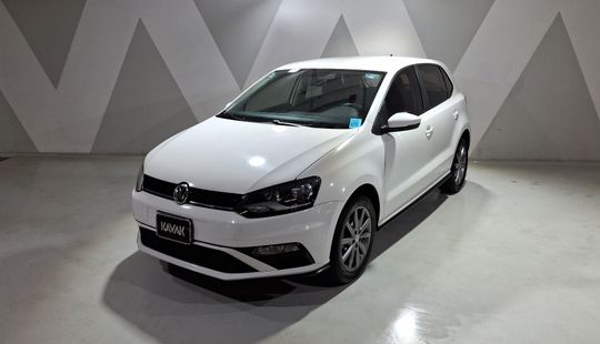 Volkswagen • Polo