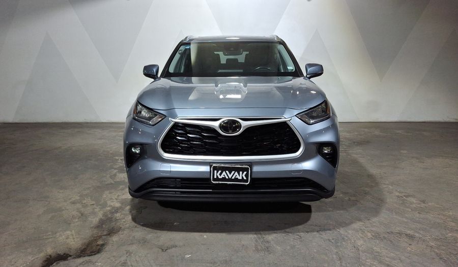Toyota Highlander 3.5 XLE AUTO Suv 2021
