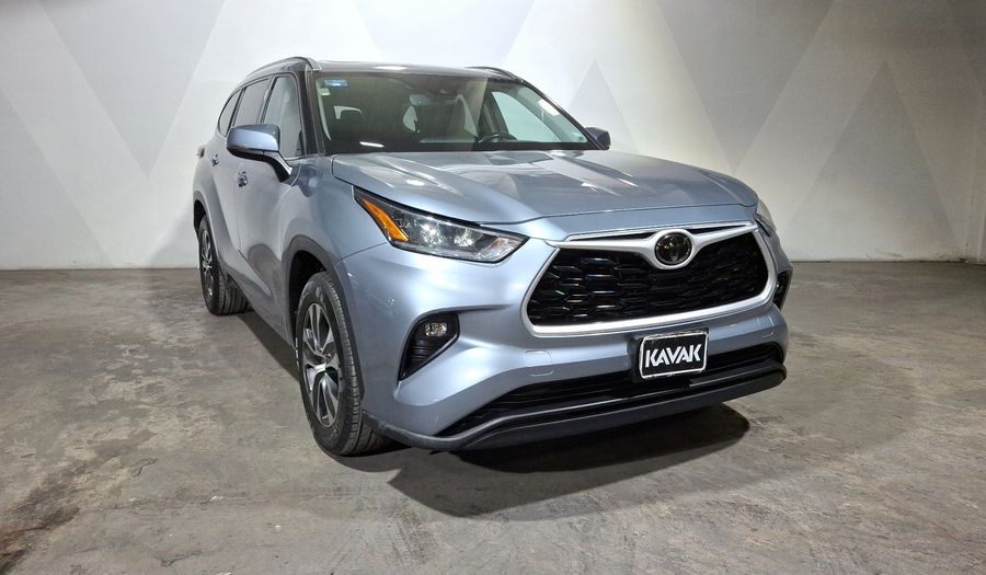 Toyota Highlander 3.5 XLE AUTO Suv 2021