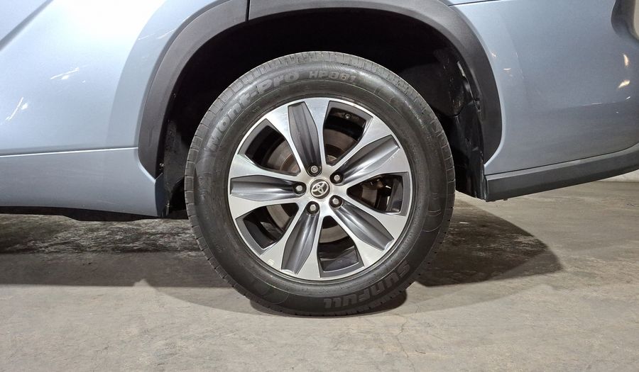 Toyota Highlander 3.5 XLE AUTO Suv 2021