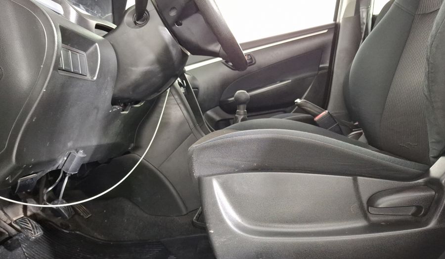 Suzuki Swift 1.4 GA MT Hatchback 2016