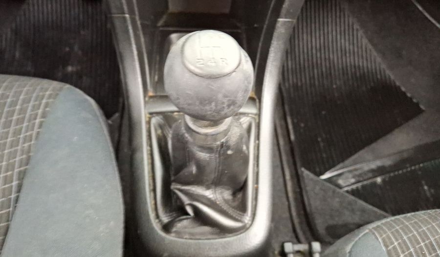 Suzuki Swift 1.4 GA MT Hatchback 2016