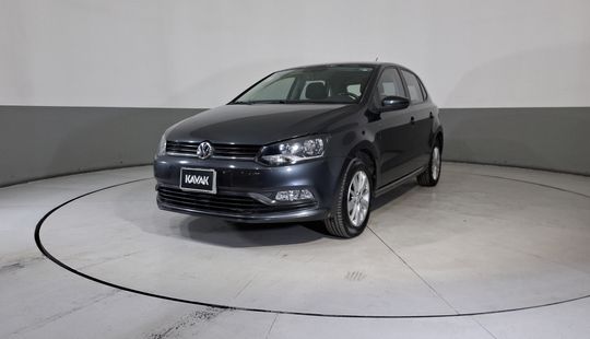 Volkswagen • Polo