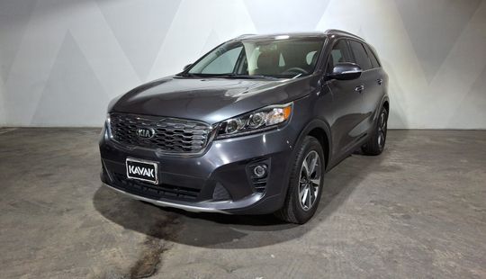 Kia • Sorento