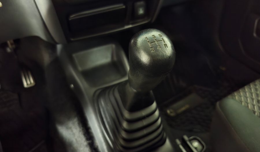 Suzuki Jimny 1.3 JLX WINCH AC 4WD Comercial Todoterreno 2019