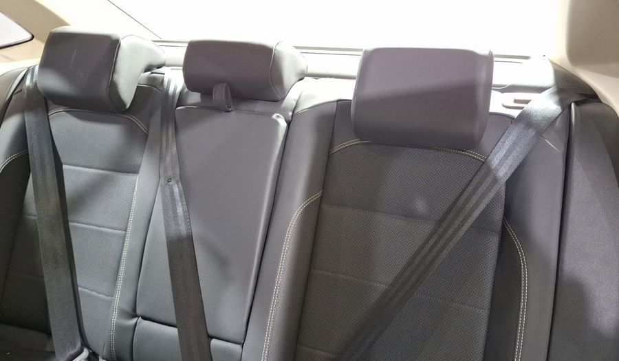 Volkswagen Virtus 1.0 HIGHLINE AUTO Sedan 2024