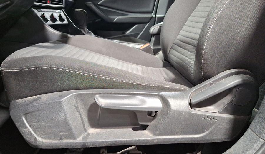 Volkswagen Jetta 1.4 COMFORTLINE AUTO Sedan 2022