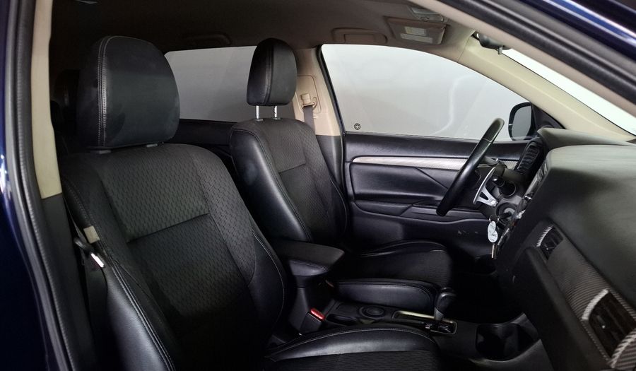 Mitsubishi Outlander 2.4 SE AT Suv 2015