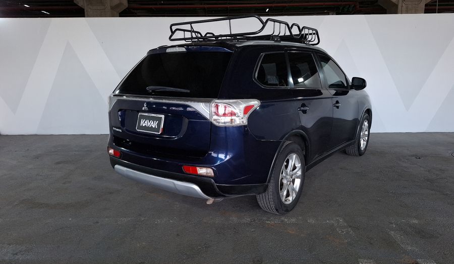 Mitsubishi Outlander 2.4 SE AT Suv 2015