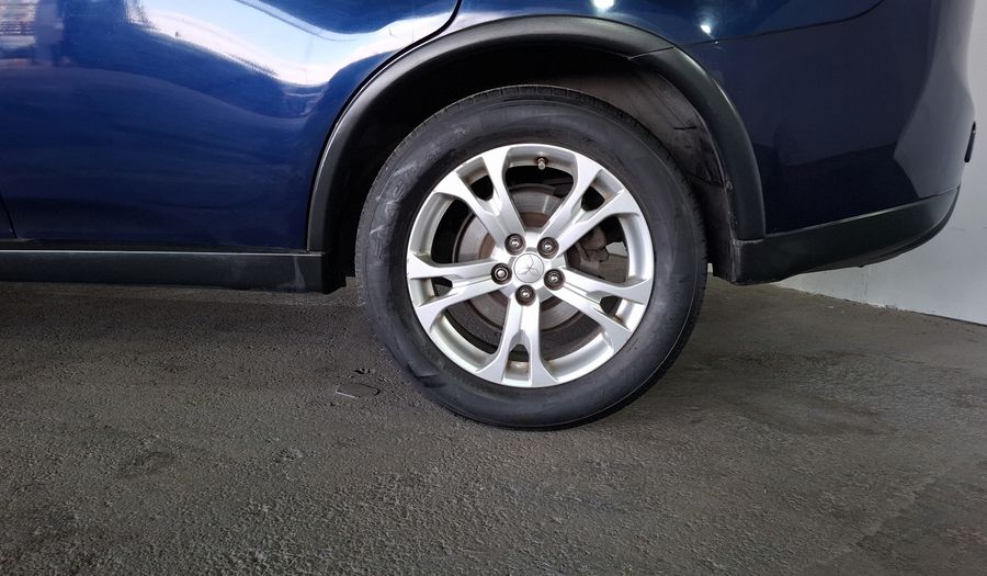 Mitsubishi Outlander 2.4 SE AT Suv 2015