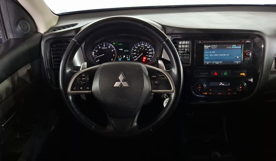 Mitsubishi Outlander 2.4 SE AT Suv 2015