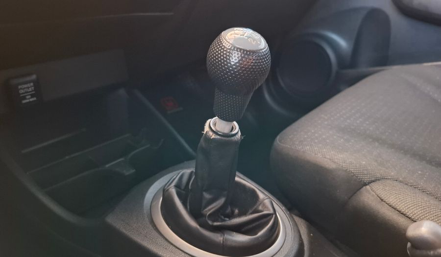 Honda Fit 1.4 LX MT Hatchback 2010