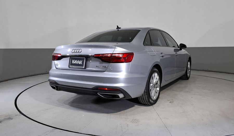 Audi A4 2.0 MHEV 40 TFSI DYNAMIC DCT Sedan 2023