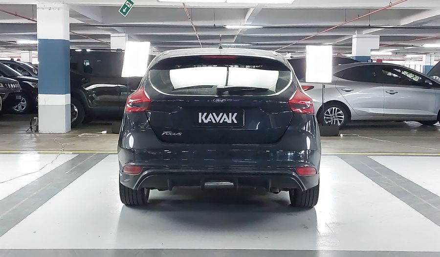 Ford Focus 1.6 SE PLUS Hatchback 2016