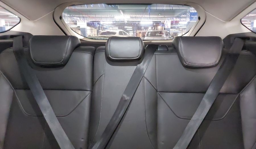 Ford Focus 1.6 SE PLUS Hatchback 2016