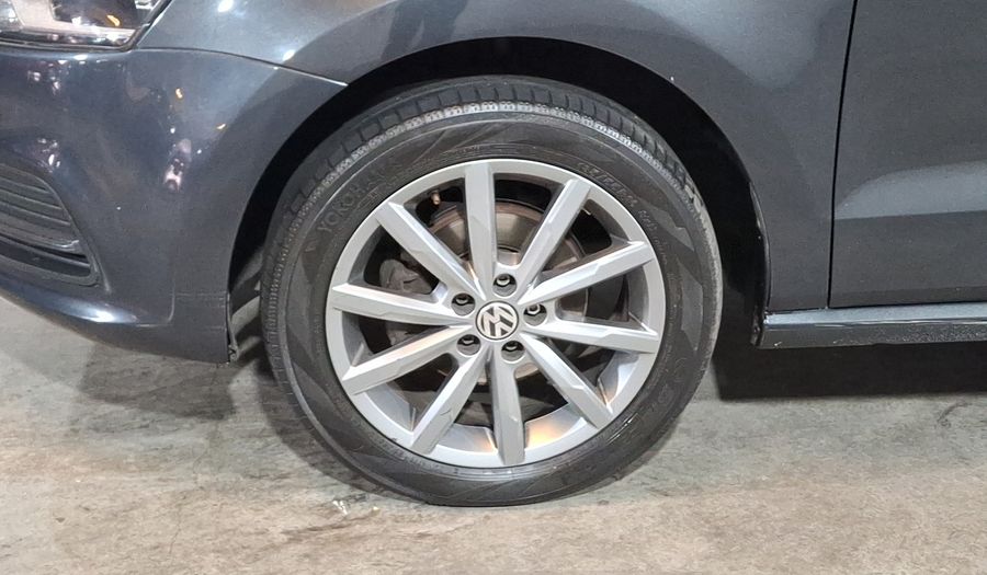 Volkswagen Polo 1.6 STARTLINE AUTO Hatchback 2019