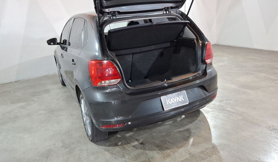 Volkswagen Polo 1.6 STARTLINE AUTO Hatchback 2019