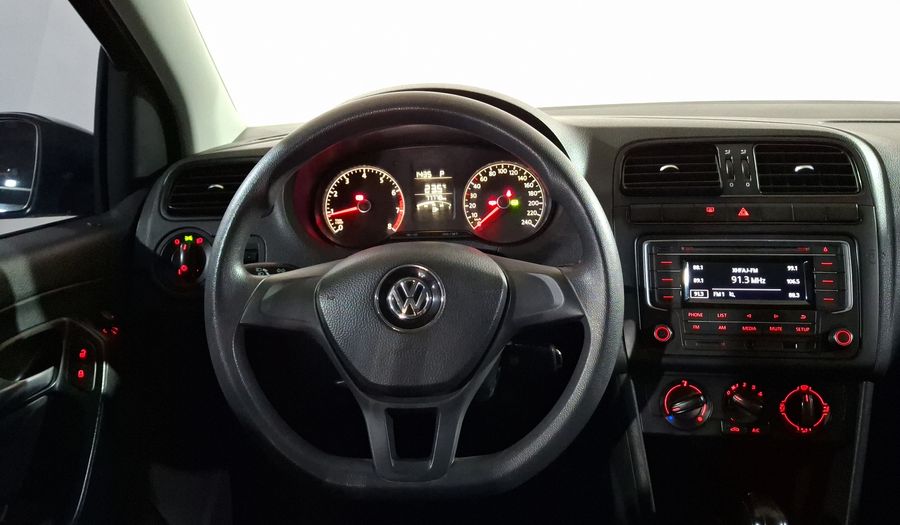 Volkswagen Polo 1.6 STARTLINE AUTO Hatchback 2019