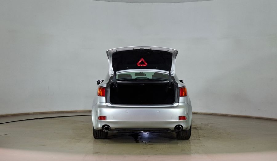 Lexus Is 2.5 250 Sedan 2010