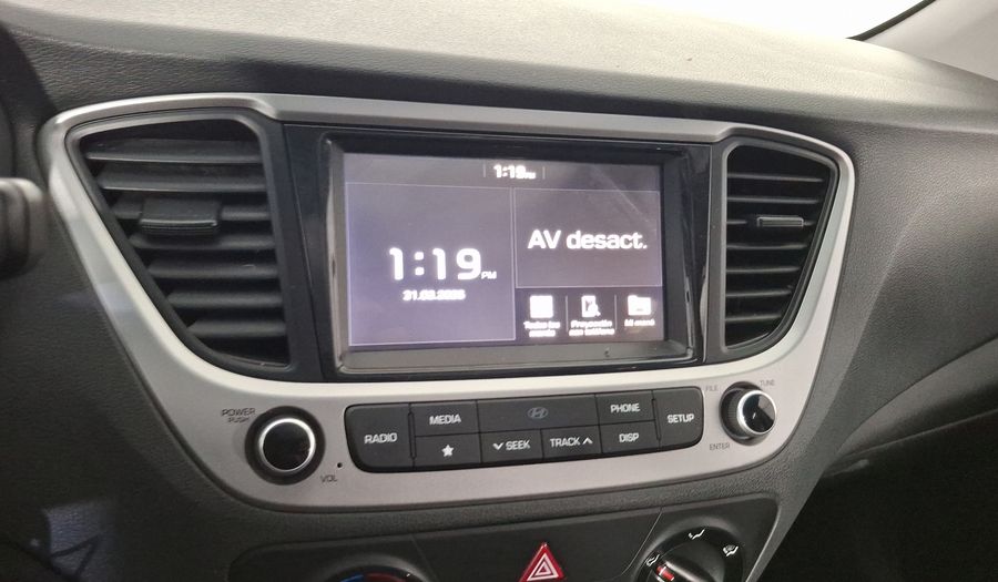 Hyundai Accent 1.6 GL Hatchback 2020