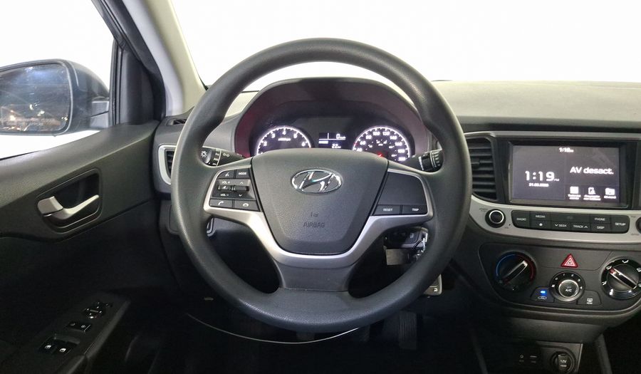 Hyundai Accent 1.6 GL Hatchback 2020