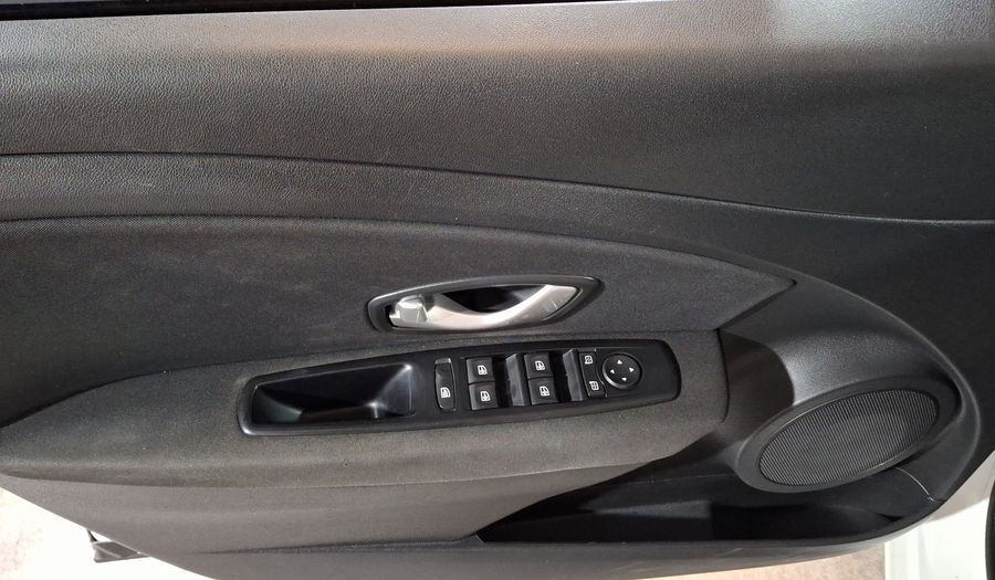 Renault Fluence 2.0 EXPRESSION AT Sedan 2013