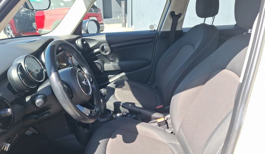 Mini Cooper 1.5 COOPER Hatchback 2017