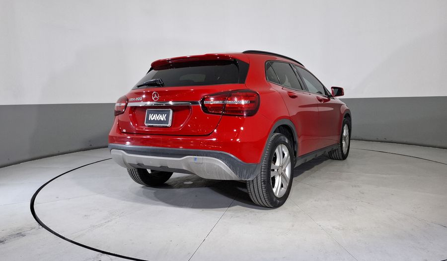 Mercedes Benz Clase Gla 1.6 GLA 200 DCT Suv 2018