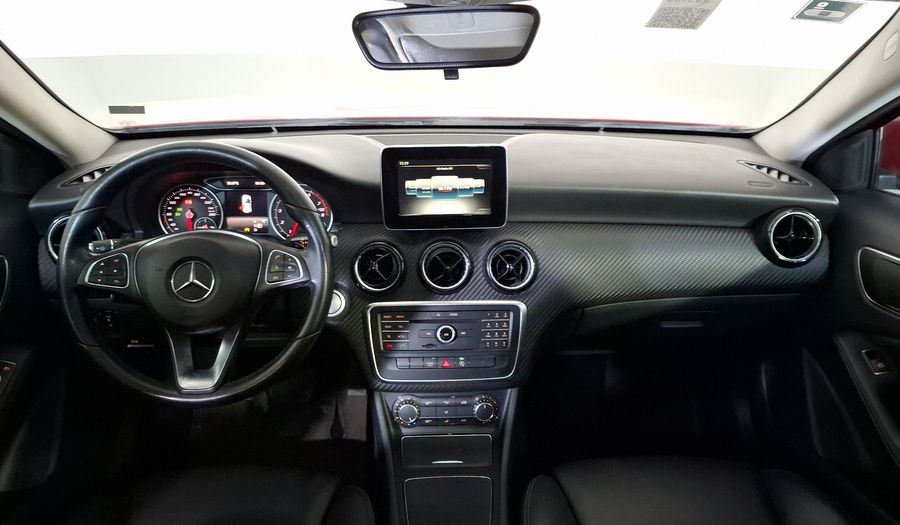Mercedes Benz Clase Gla 1.6 GLA 200 DCT Suv 2018