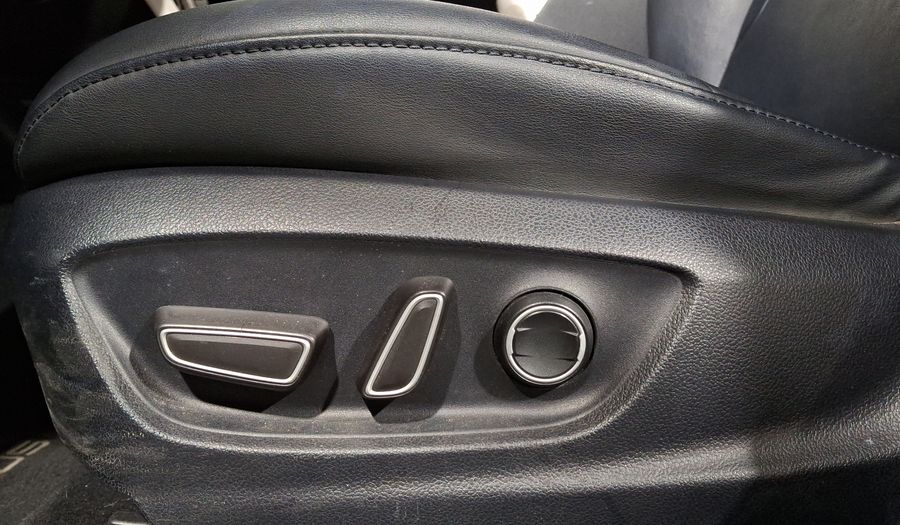 Toyota Prius 1.8 HYBRID PREMIUM SR Hatchback 2016