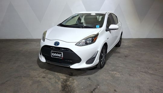 Toyota • Prius C