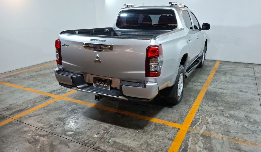 Mitsubishi L200 2.4 GLX GASOLINA Pickup 2023